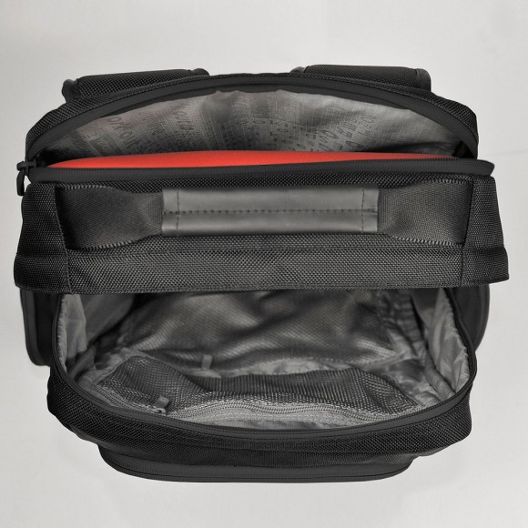 Class-Backpack_side7-580x580